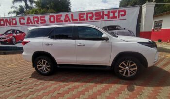 2017 TOYOTA FORTUNER 2.8DG-6 4X2 For Sale full