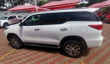 2017 TOYOTA FORTUNER 2.8DG-6 4X2 For Sale full