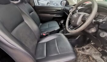 2017 TOYOTA HILUX 2.4DG-6 For Sale full