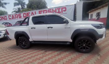 2023 Toyota Hilux 2.8GD-6 Legend 4×4 For Sale full