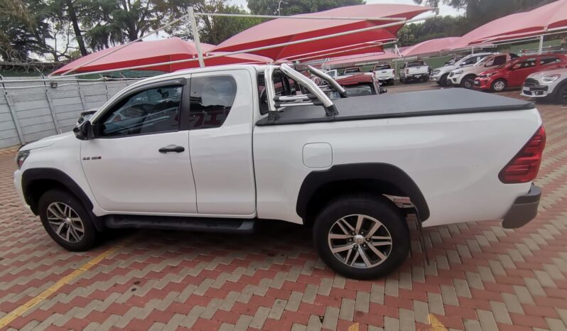 2018 Toyota Hilux Extra Cab 2.8GD-6 For Sale full