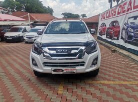 2014 KB300 D-Teq Double Cab 3.0 For Sale