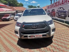 2021 Toyota Hilux 2.8GD-6 LEGEND Double Cab 4×4 For Sale