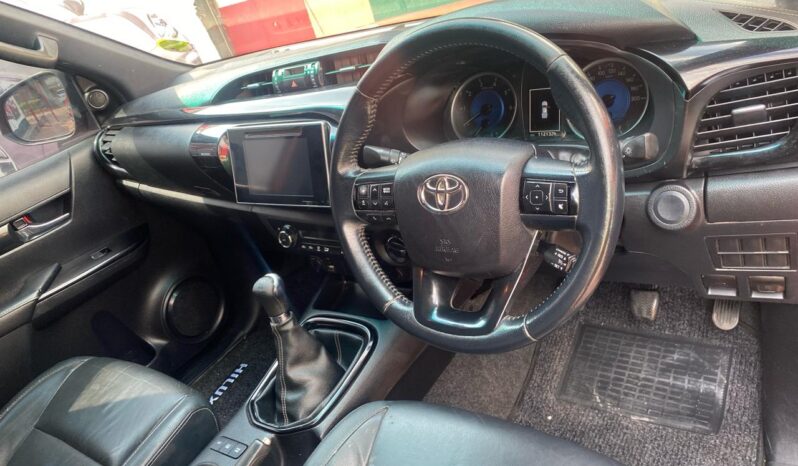 toyota hilux 2.8gd-6 legend full