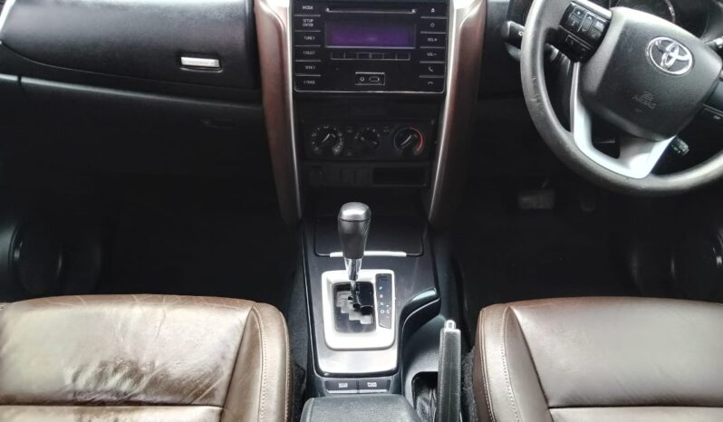 2018 TOYOTA FORTUNER FORTUNER 2.4GD-6 R/B full