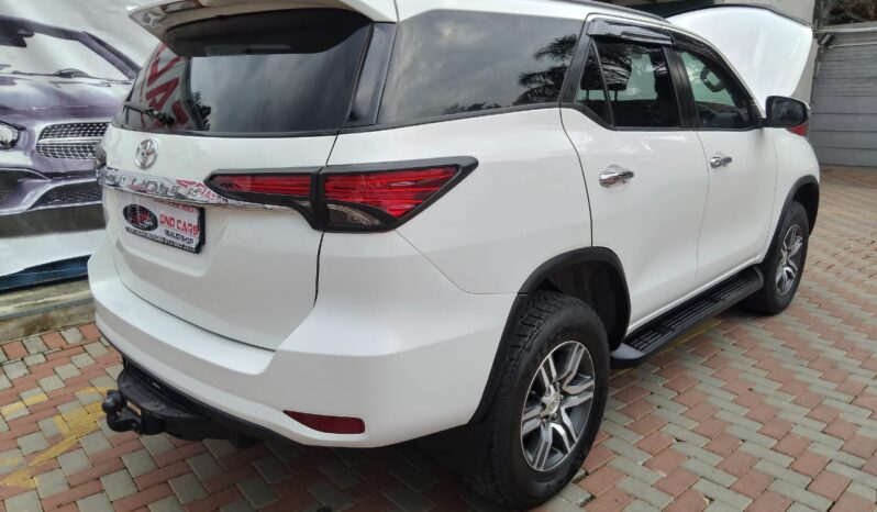 2018 TOYOTA FORTUNER FORTUNER 2.4GD-6 R/B full