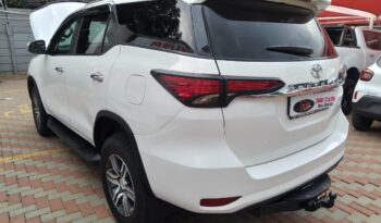 2018 TOYOTA FORTUNER FORTUNER 2.4GD-6 R/B full