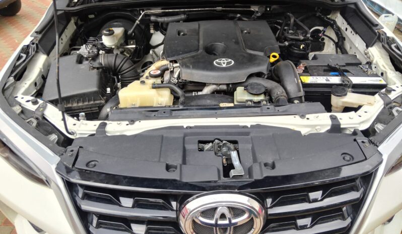 2018 TOYOTA FORTUNER FORTUNER 2.4GD-6 R/B full